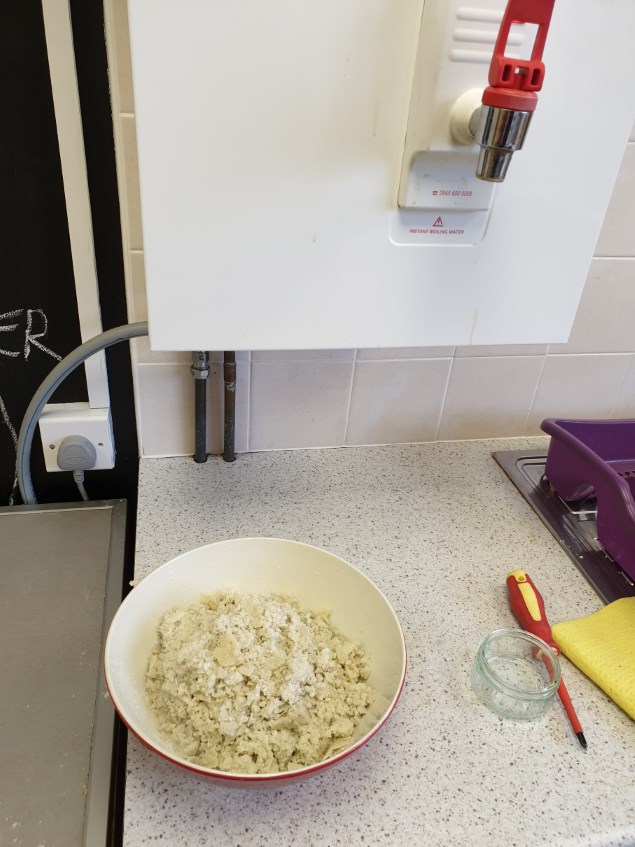 Water boiler and bowl of limescale 